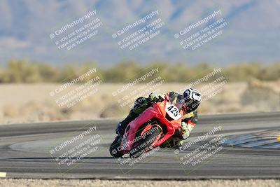 media/Dec-07-2025-CVMA (Sun) [[3e7d2de5dc]]/Race 16-Formula Middleweight/